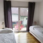 Haus Mit Garten Bei Wien בית נופש
