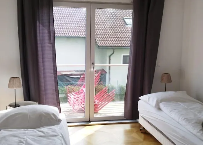 Haus Mit Garten Bei Wien Nyaraló